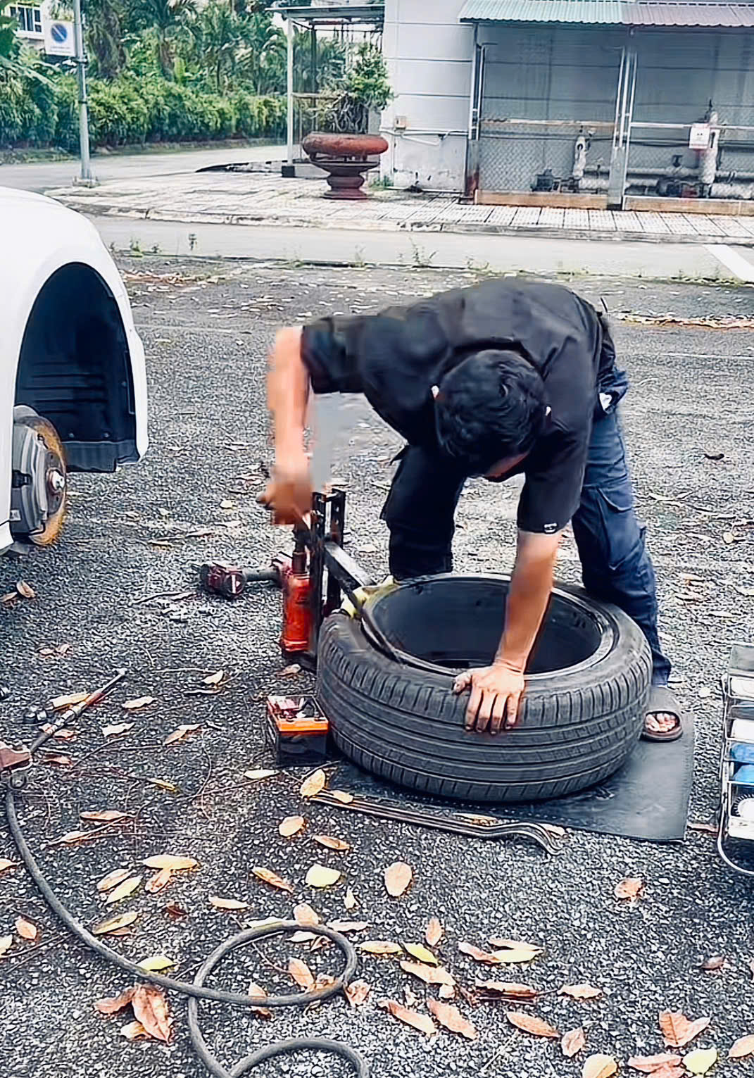 Dịch vụ vá vỏ lưu động vavoxe.net