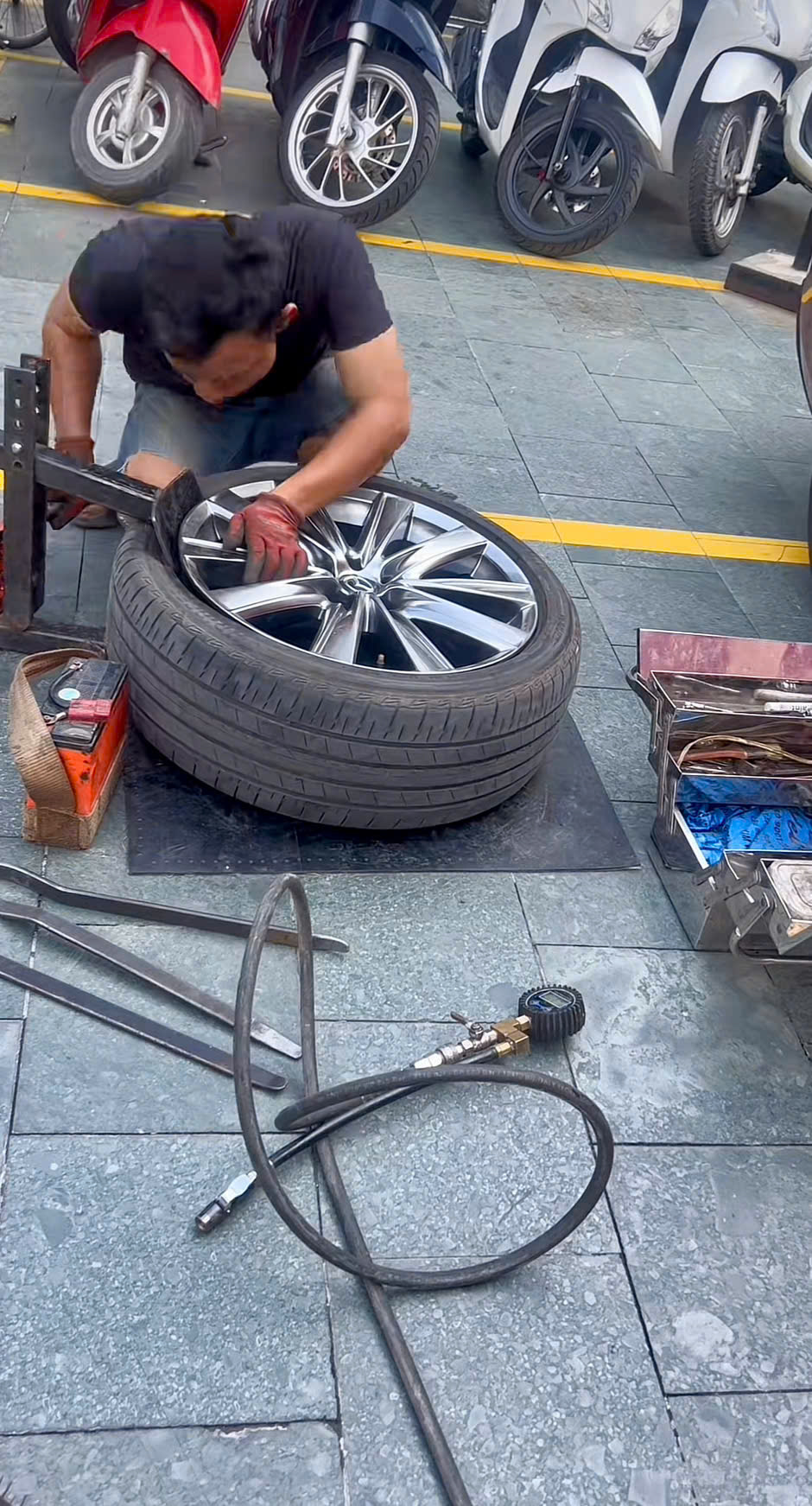 vá vỏ xe giá gốc Nha Trang